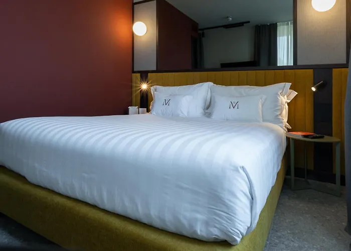 Mimesis 11 - Boutique 4*