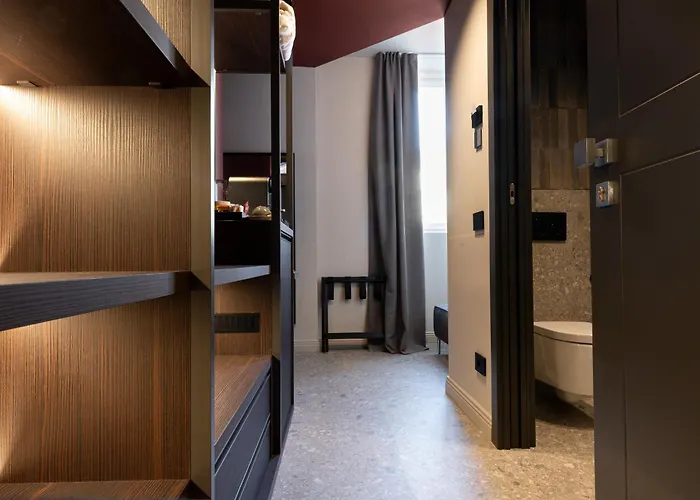Mimesis 11 - Boutique 4* Côme