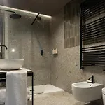 Mimesis 11 - Boutique Отель Комо